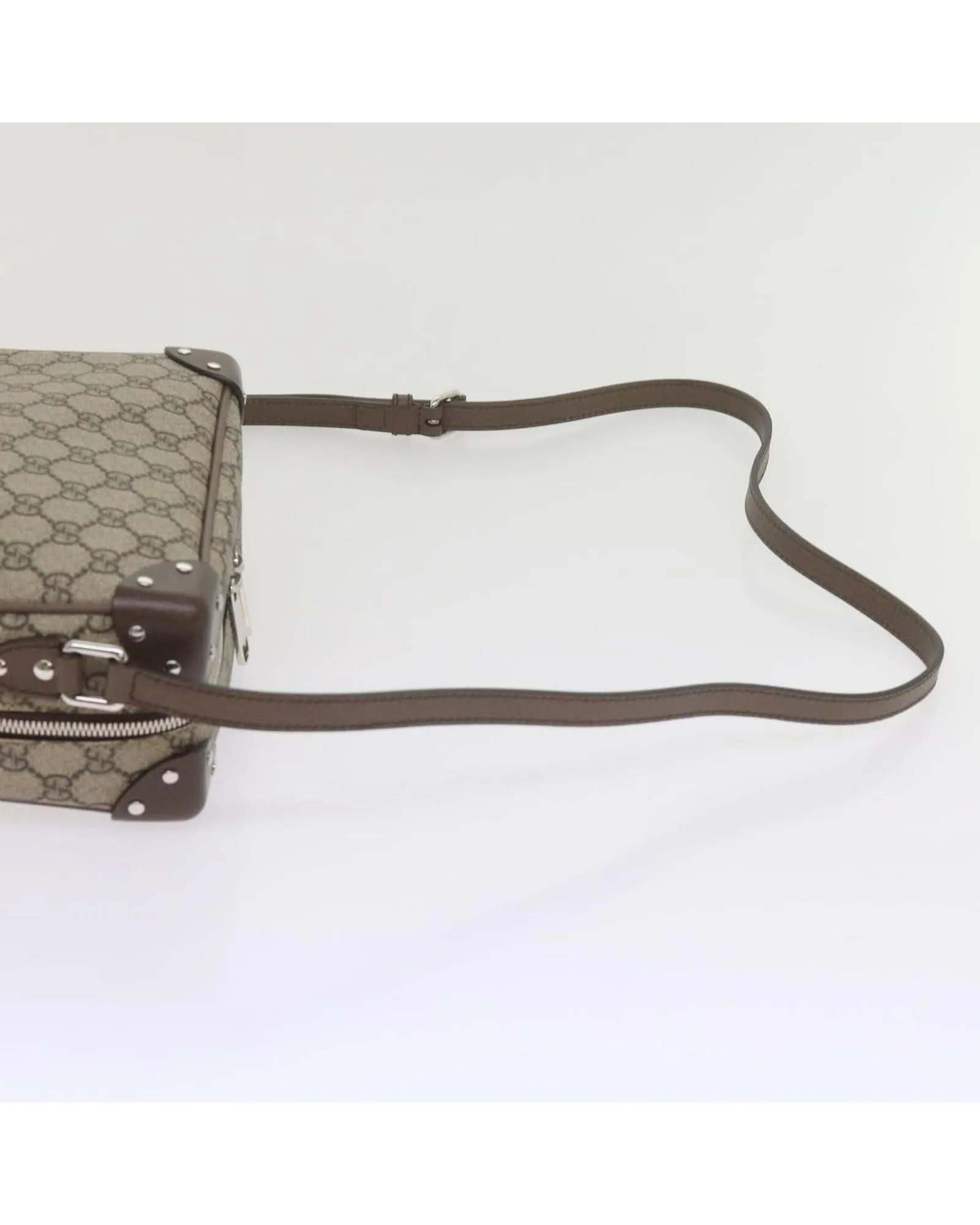 Beige GG Supreme Shoulder Bag with Shoulder Drop and Dust Bag Accessory