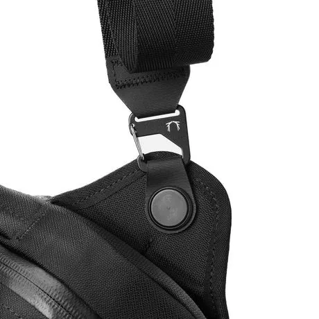 Black Ember : Grip Sling