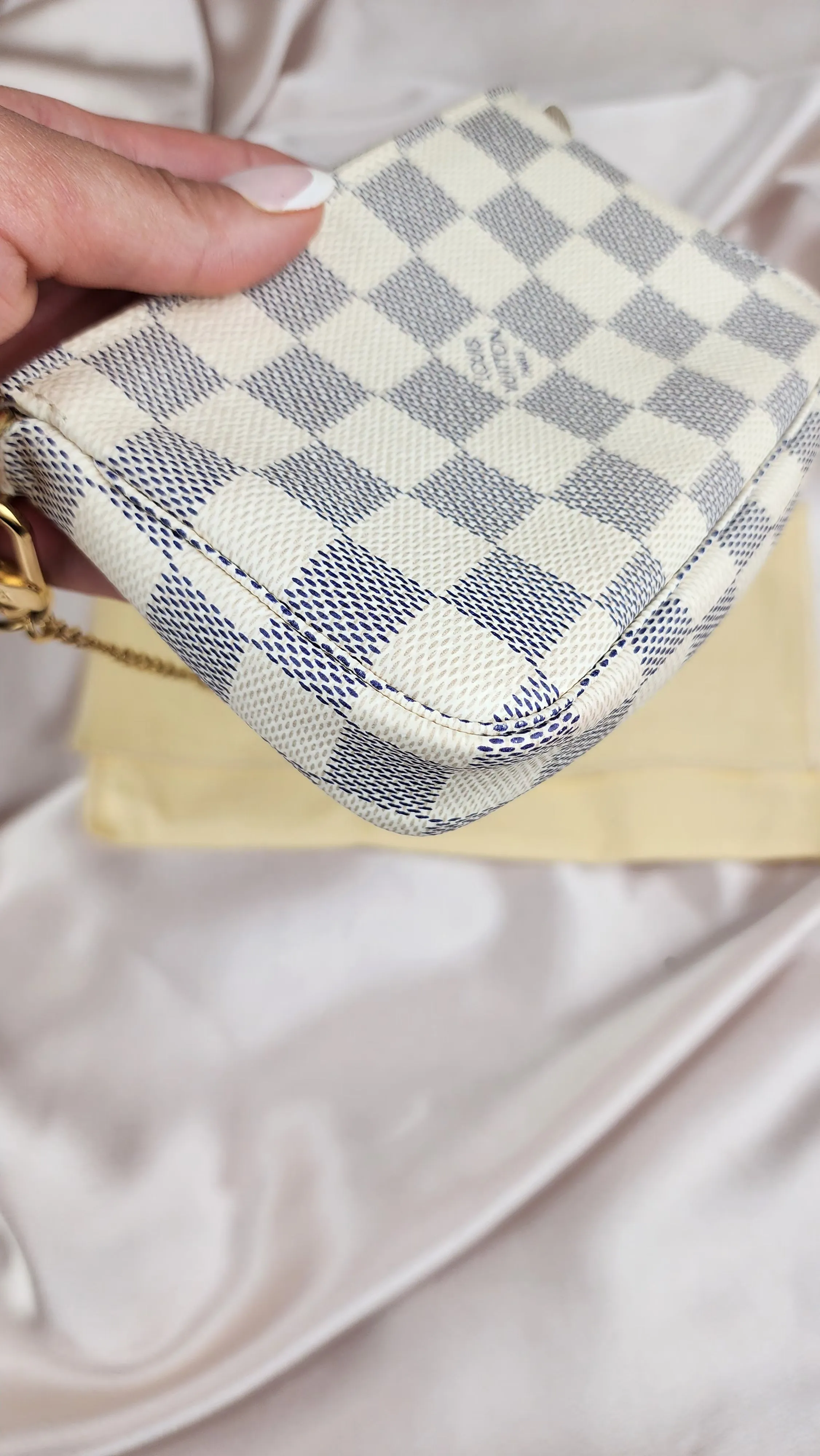 Louis Vuitton Damier Azur Mini Accessories Pochette - 631