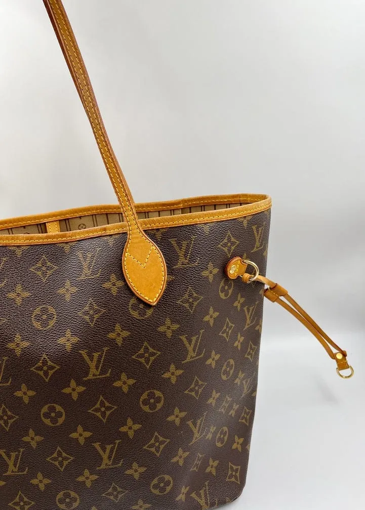 Louis Vuitton Neverfull MM Tote Bag in Brown Monogram Canvas