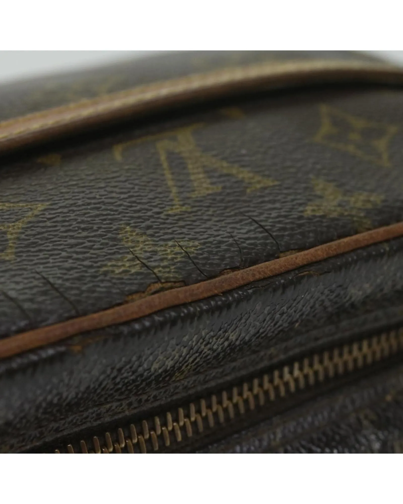 Monogram Canvas Clutch Bag with Scratches and Peeling France (ac2594)